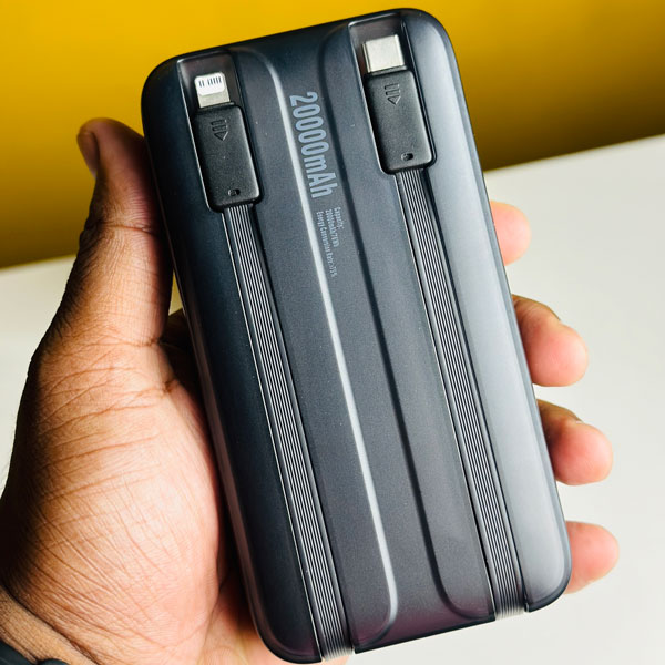 Baseus Comet Series 22.5W 20000mAh Dual Cable Digital Display Power Bank thumbnail 2