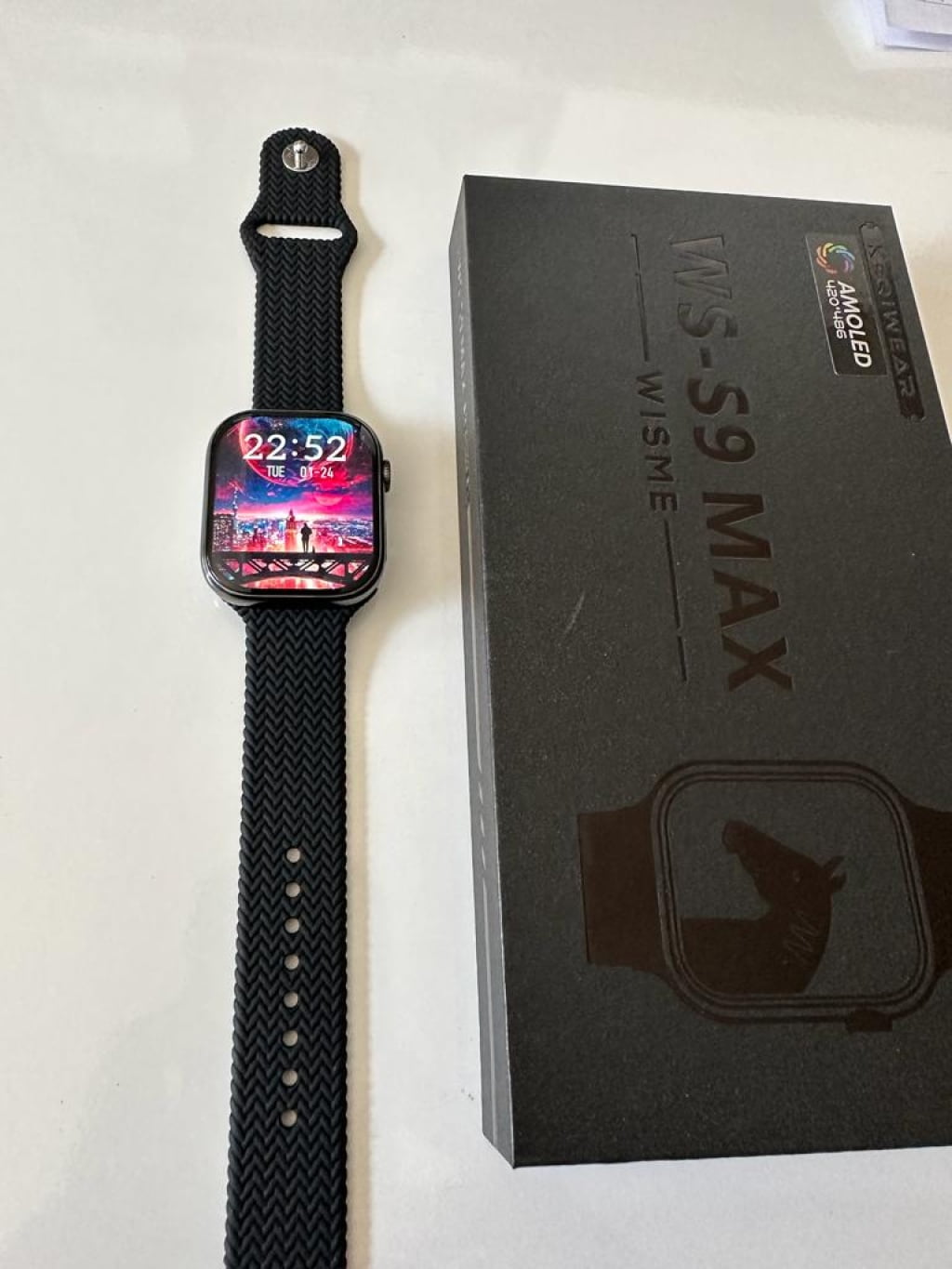 WS-S9 MAX Smartwatch with AMOLED Display and 2 Strap thumbnail 3